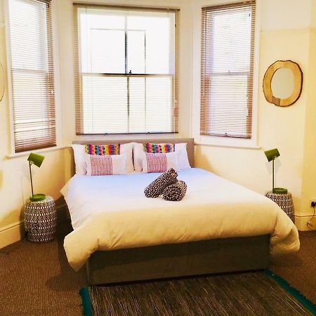 Spacious Apartment In The Heart Of St Leonards Хейстингс Екстериор снимка