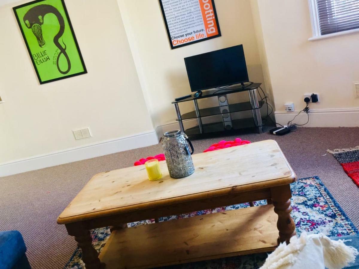 Spacious Apartment In The Heart Of St Leonards Хейстингс Екстериор снимка